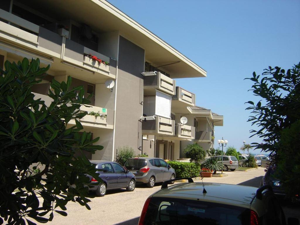 Green Marine Silvi Marina Exterior photo